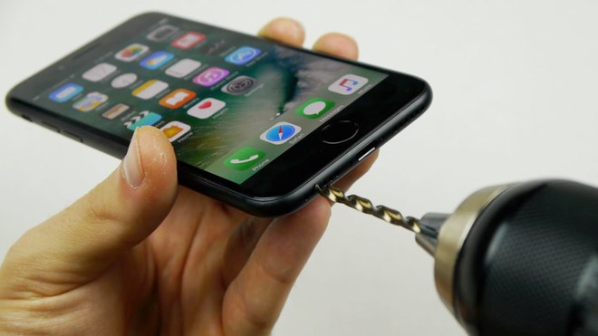 Да си направиш сам жак за слушалки на iPhone 7