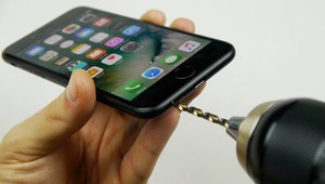 Да си направиш сам жак за слушалки на iPhone 7