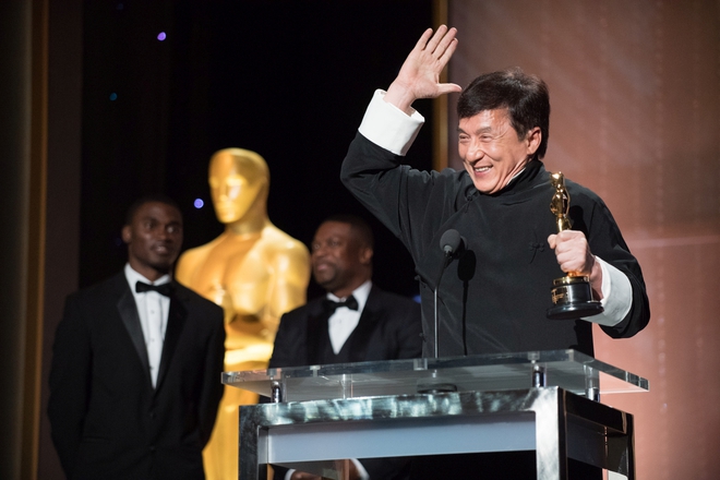 Dzheki chan s oskar v raka