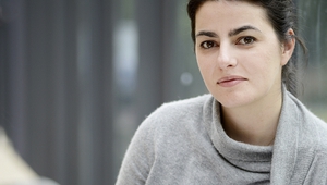 Добринка Табакова в едър план