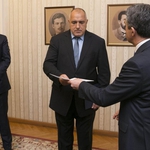 Борисов получава - и връща - мандата за съставяне на правителство