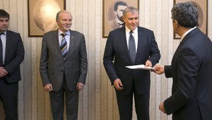 Румен Христов от СДС приема проучвателния мандат от президента