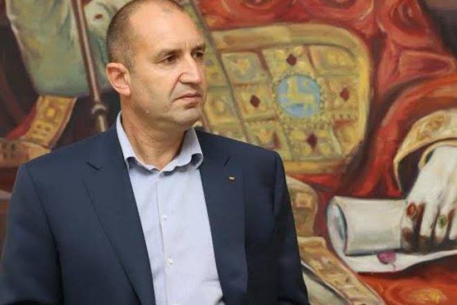 Rumen radev po vreme na kandidatprezidentskata si kampaniya