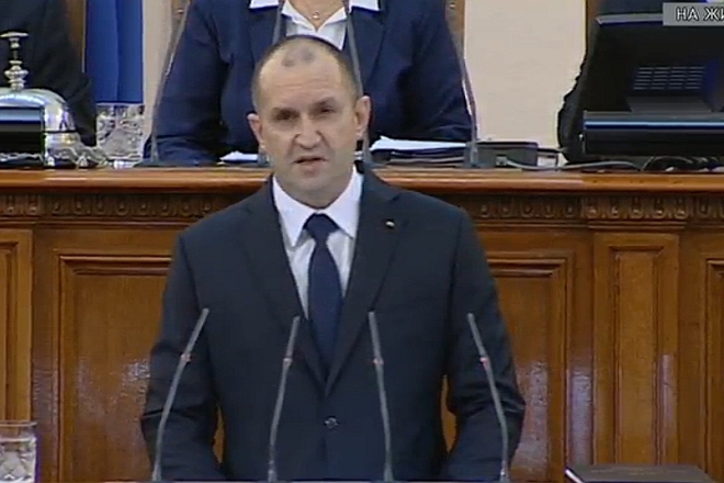 Parvata rech na rumen radev pred parlamenta