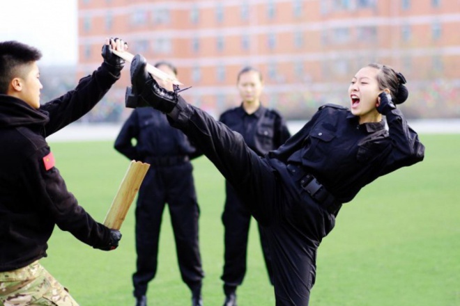 Lyubeznata vanshnost da ne vi zabluzhdava te umeyat kung fu