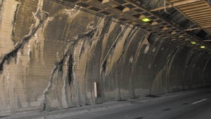 Дясната тръба на тунел "Ечемишка" по АМ "Хемус"