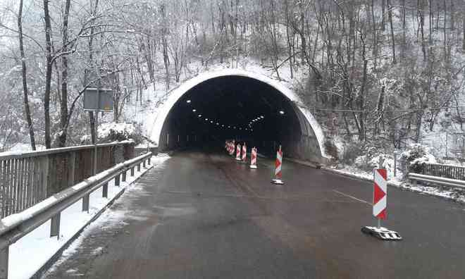 Отварят ремонтирания тунел "Ечемишка"