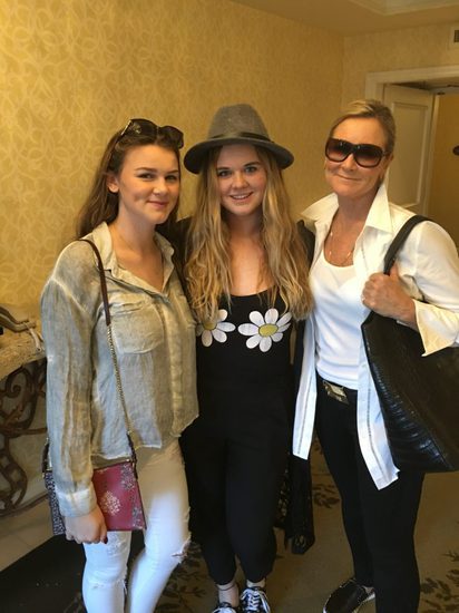 Самър, Анджелина и Анджела Арендс