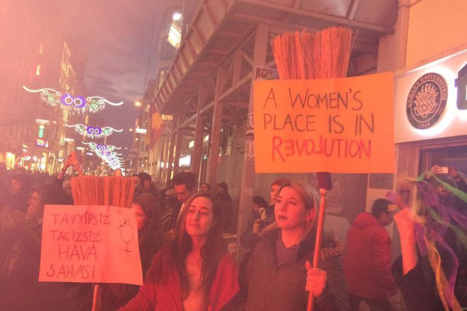 Marshat na turkinite v istanbul za 8 mart