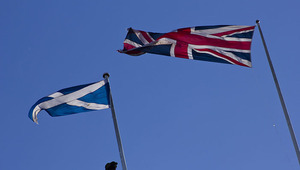 Шотландският и британският флаг