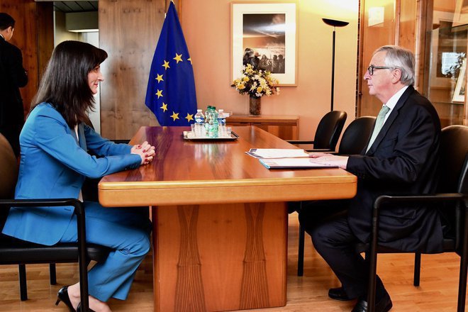 Mariya gabriel na sreshta s predsedatelya na ek zhan klod yunker