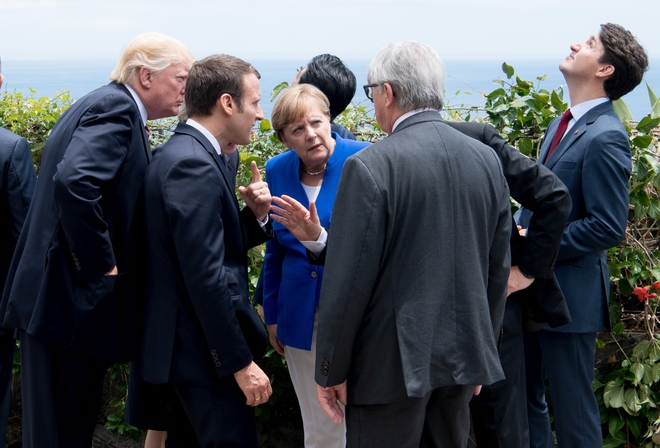 Лидерите от Г7 слушат Меркел
