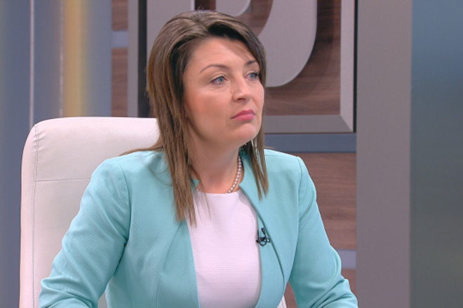 Nina stavreva kmet na kavarna v studioto na bi ti vi