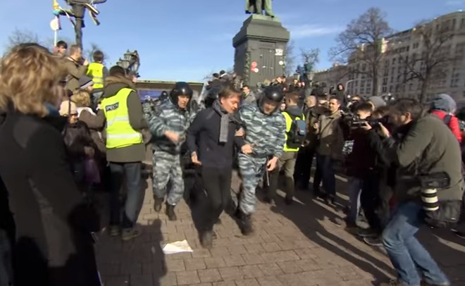 Масови арести в Русия на протести срещу корпуцията