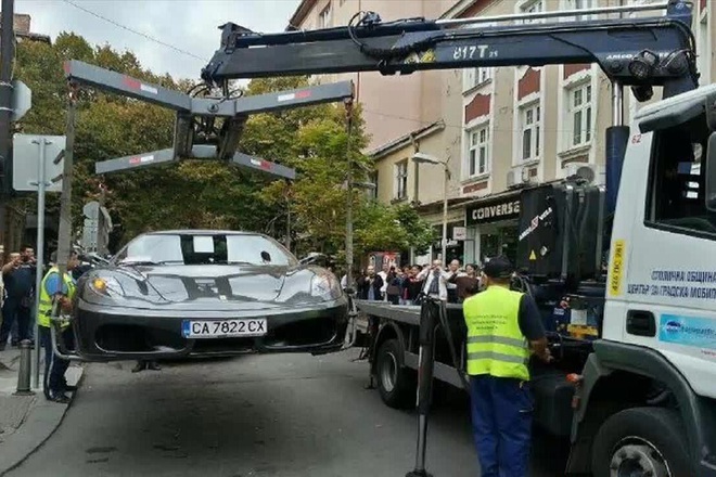 Payak na stolichna obshtina vdiga skap avtomobil