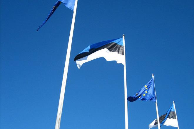 Flagovete na estoniya i es