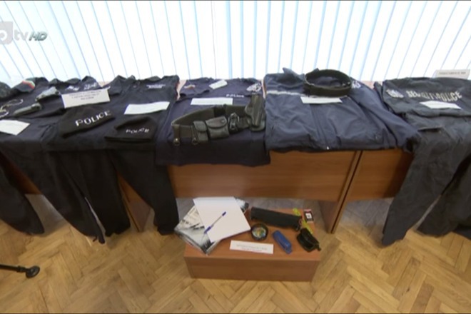 Uniformi na politsai