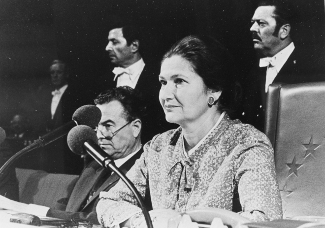 Симон Вейл (1927-2017)