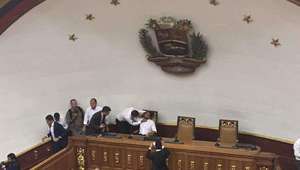 Гневна тълпа нахлу в парламента на Венецуела