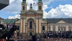 Доналд Тръмп произнася реч във Варшава