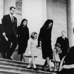 Семейство Кенеди след траурната церемония в Капитола