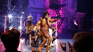 Алис Купър в "Исус Христос суперзвезда"