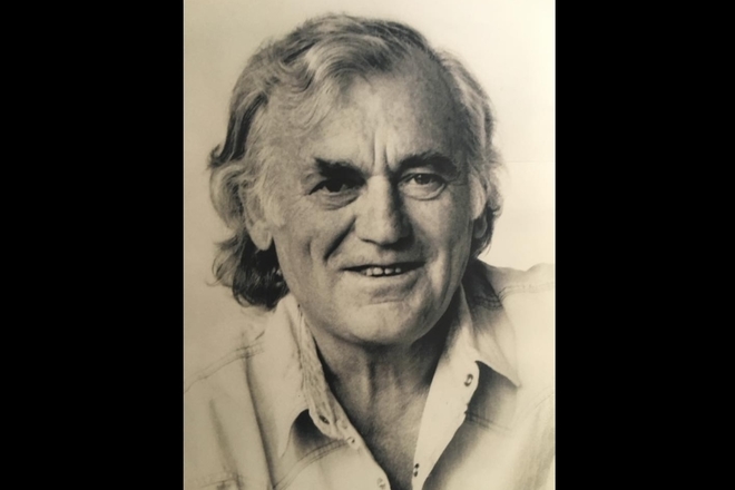 Тончо Русев (1932-2018)