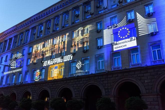 "Дондуков" 1 в Деня на Европа