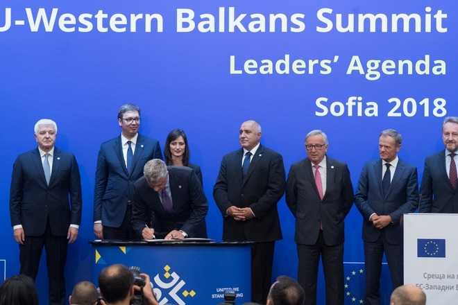 Podpisvaneto na sofiyskata deklaratsiya