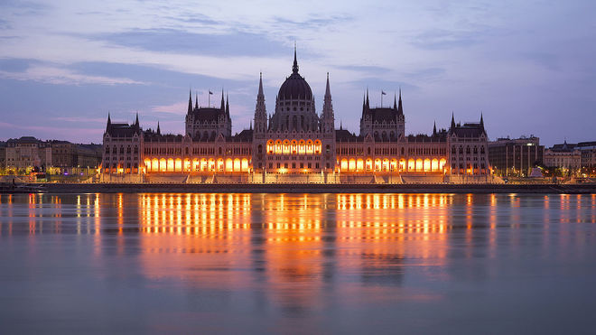 Сградата на унгарския парламент в Будапеща
