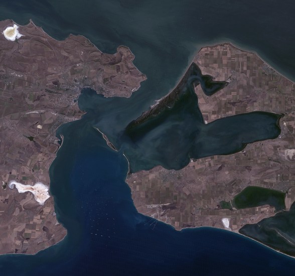 Керченският проток, сателитна снимка, 2011 г.