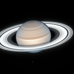 Летният Сатурн през телескопа "Хъбъл"