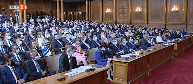 Депутатите в първия си работен ден, 21 юли 2021 г.