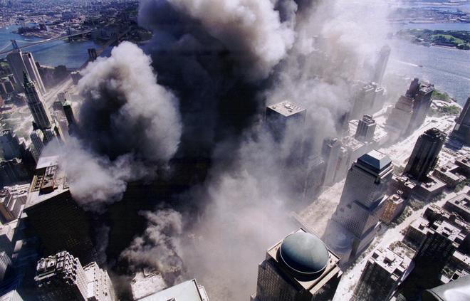 11 септември 2001 г.: Манхатън в облаци прах