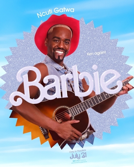 Шути Гатва на плакат за "Барби" (2023)